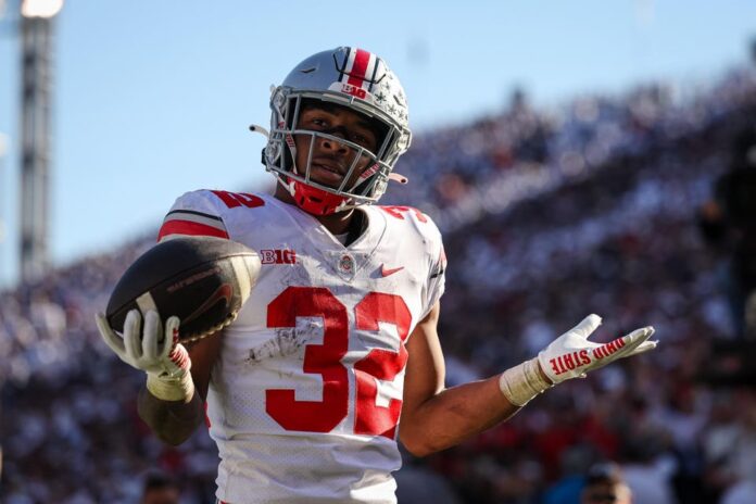 Forbes.com: SportsMoney News: 3 RBs To Draft In 2025 Fantasy Football (Half-PPR)