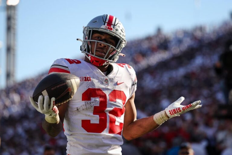 Forbes.com: SportsMoney News: 3 RBs To Draft In 2025 Fantasy Football (Half-PPR)