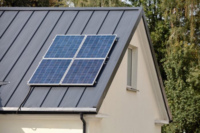 The Optimist Daily: Making Solutions the News: Solar panels to become standard on new homes in England by 2027 under net zero push