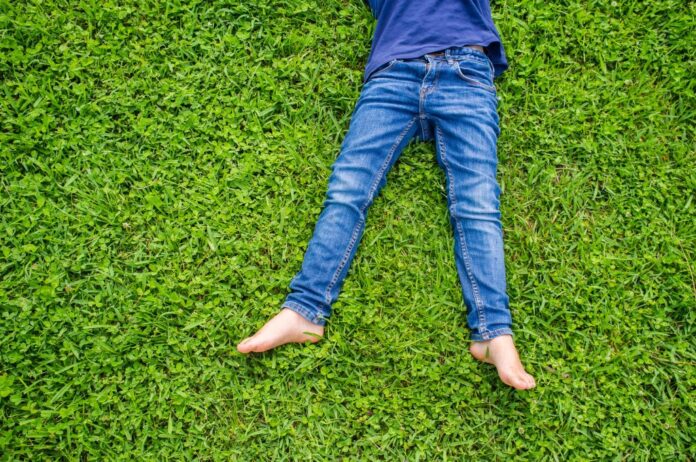 The Optimist Daily: Making Solutions the News: How to remove grass stains from clothes (and save your spring and summer wardrobe)