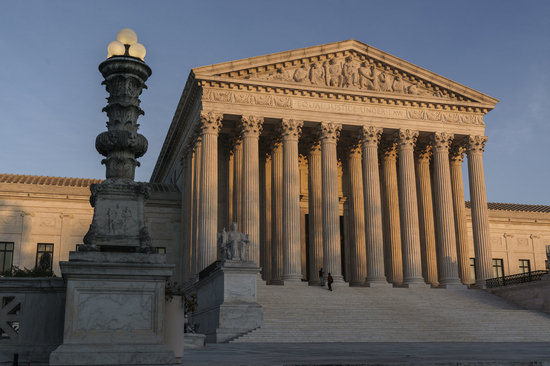 Daily Kos: Meet the judge jumping and waving his hands to get Trump’s attention
