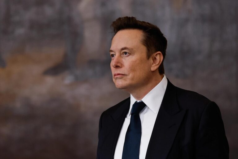 CoinDesk: Bitcoin Threatens $100K, Crypto Losses Grow as Musk/Trump Feud Goes Nuclear