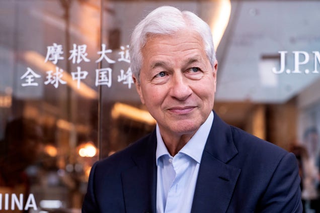 Quartz: Jamie Dimon says he’s not retiring from JPMorgan Chase for ‘several years’