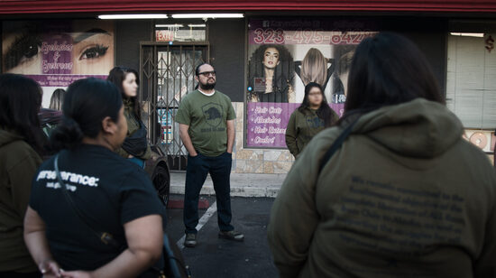 Daily Kos: Trained volunteers patrol LA streets as ICE raids intensify